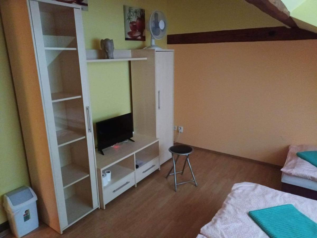 Penzion U Bileho Jaka Vilemov  Buitenkant foto