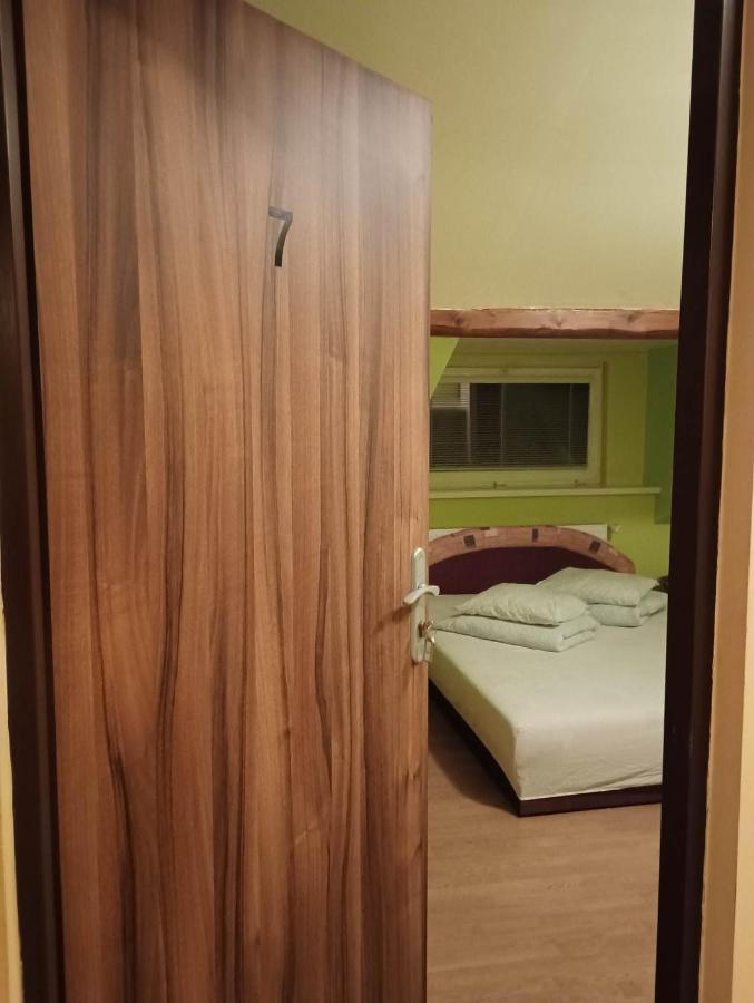 Penzion U Bileho Jaka Vilemov  Buitenkant foto