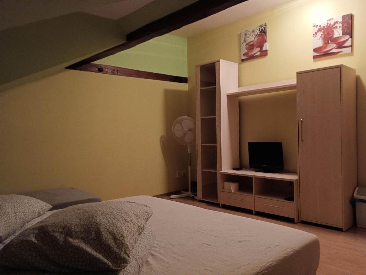 Penzion U Bileho Jaka Vilemov  Buitenkant foto